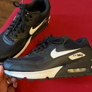 Nike Air Max 90 Men or women. Men 8, women 10.5
